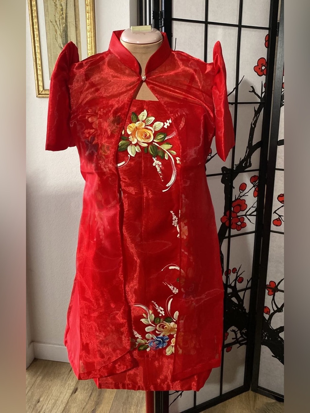 Red Satin Mandarin-Collar Floral Tunic